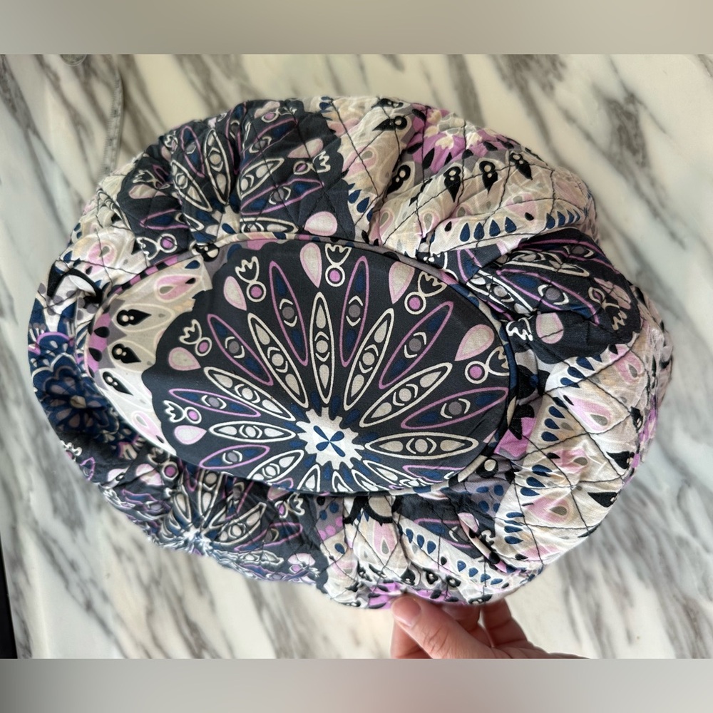 Vera Bradley Retired Mimosa Medallion Purse - Picture 12 of 16